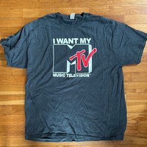 MTV t-shirt